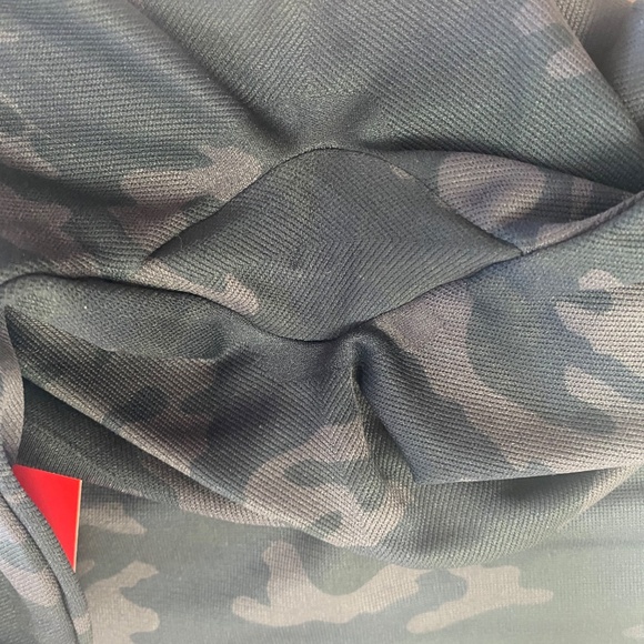 Spanx Black Camo Leggings NWT Size Small - Picture 6 of 13